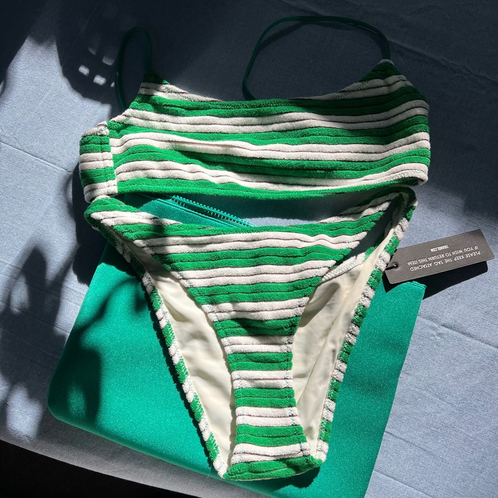 Triangl Swim Suit Medium NWT